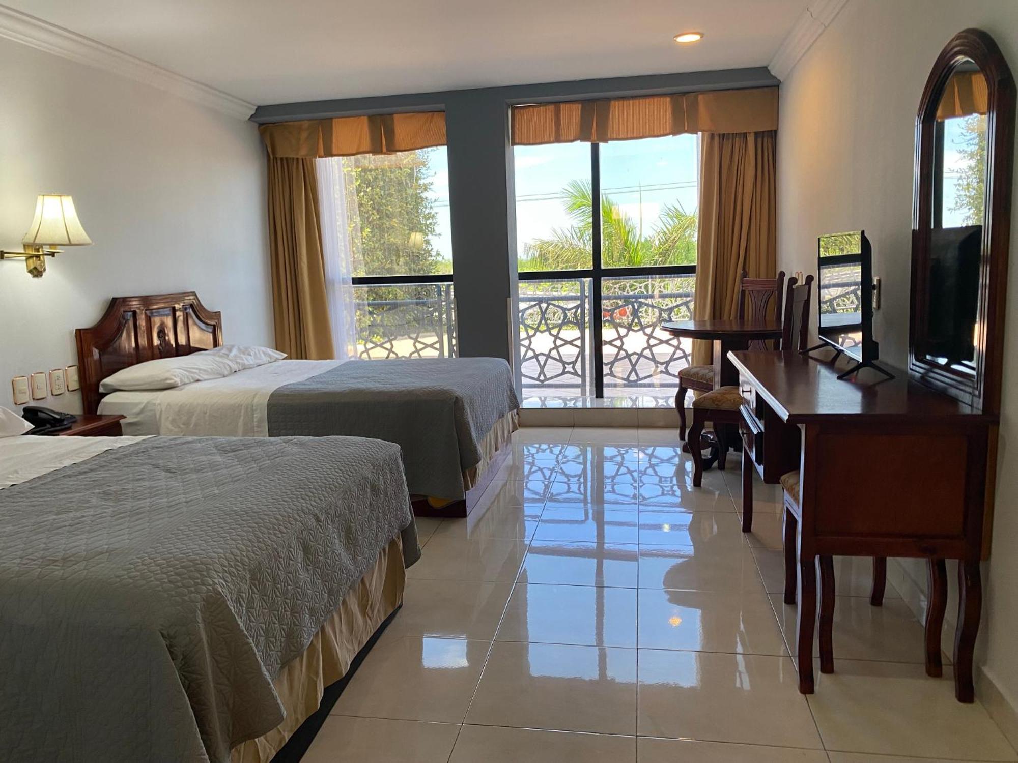 Grand Royal Tampico Hotel Kültér fotó